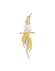 Genuine St. Anton Brooch. 18K Yellow Gold South Sea Cultured Pearl 