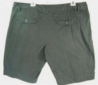 NEW Womens Junior Plus Size 26W Bermuda Shorts Black NWT 0455  