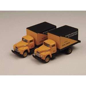  Classic Metal Works 50250 IH R 190 Exprss Van/B&O Toys 
