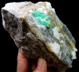 2LB Rough Emerald Crystal Specimen emyn9icz148  