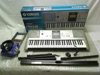 Yamaha YPT 320 61 Key Personal Keyboard with AC Adapter, Deluxe 