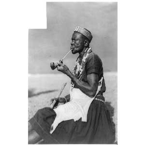  An Old Luo woman 1940,smoking a pipe Kenya,Africans