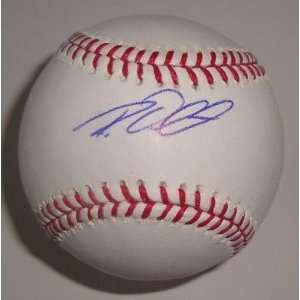 Roy Oswalt Signed Baseball w/coa Philadelphia Phillies   Autographed 