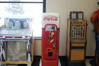 RESTORED VENDO V 44 COKE MACHINE WOW ONE OF THE ALL TIME CLASSICS 