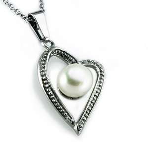  Pearl in Artform Styled Heart Pendant Jewelry