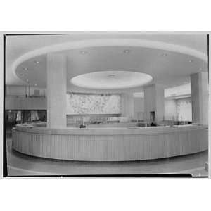 Photo Bankers Trust Co., W. 51st St., New York City. Complete circle 