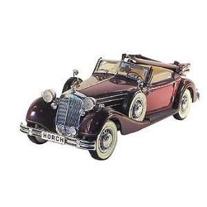    CMC CMC016A 124   1937 Horch 853 Red Top Down Toys & Games