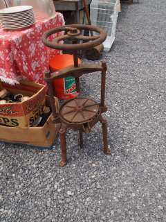   Cast Iron Cider Wine Press Rusty Relic Plant Stand End Table Primitive