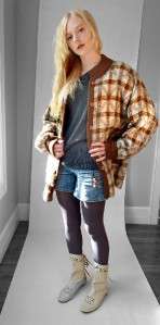 Vtg 80s Chunky Plaid WOOL BOYFRIEND Sweater Cape Jacket Boho Jumper 