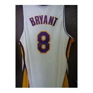  Signed Bryant, Kobe Authentic White 8 Jersey Sports 