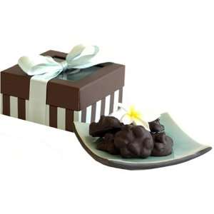 Michelle Chocolatier Belgian Dark Chocolate Almond Clusters, 32 