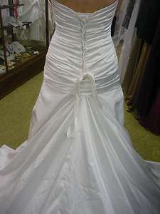 NWT Maggie Sottero Auril #J1313 Diamond White Satin Size 8 Wedding 