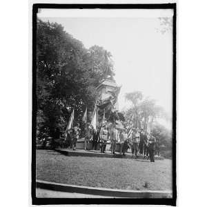   Sons of Revolution at Rochambeau statue, 7/1/25 1925