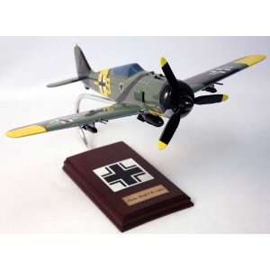  Focke Wulf Fw 190 Long Nose Model Airplane Toys & Games