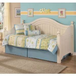 com Ashley Furniture Cottage Retreat Day Bed Bedroom Set B213 daybed 
