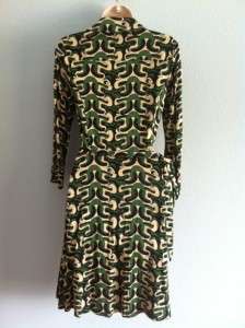 NWT DVF Diane Von Furstenberg Size 8 Wrap Dress 100% Silk Megan Green 