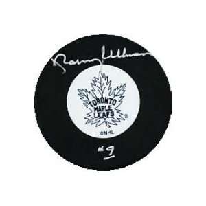 Norm Ullman Autographed Puck   ) 