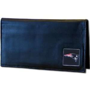  New England Patriots   NFL Genuine Leather Checkbook Cover 