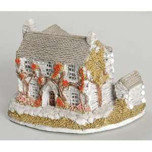  Lilliput Lane English Cottages with Box, Collectible