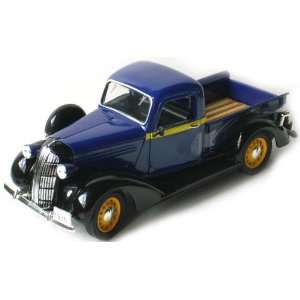   Dodge Pickup Truck Blue 1/32 by Signature Models 32383 Toys & Games