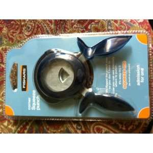  Fiskars Corner Squeeze Punch   Admission for One