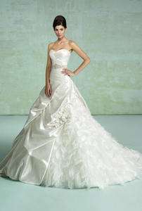 White Folds Diamond Embroidery Train Bride Wedding Dresses/Prom 