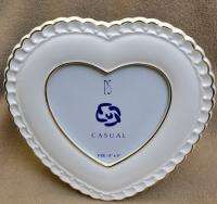 PS Casual Heart Shaped Table Top Frame White Porcelain Golden Trim 5 