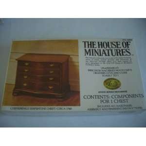 The House of Miniatures Furniture   Chippendale Serpentine Chest/cira 