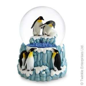  Adorable Penguin Pair Waterglobe / Snowglobe with 