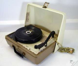   Solid State Portable 4 Speed Victrola Phonograph Record Player  