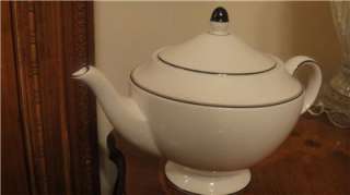 WEDGWOOD BARBARA BARRY TOP NOTE TEAPOT NEW  