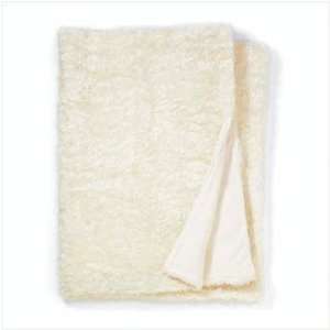  White Full Size Faux Fur Blanket 
