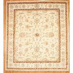 Afghan Hand knotted Oushak Ivory/Beige Wool Rug (116 x 129 