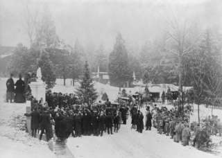 Description 1886 photo John Alexander Logans funeral at Hutchinsons 