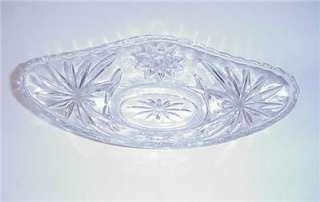 VINTAGE PRESSED GLASS BANANA BOAT ICE CREAM DISHES  