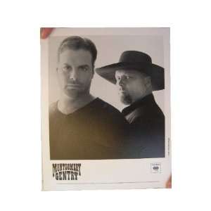Montgomery Gentry Press Kit and Photo Carrying On