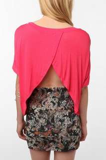 UrbanOutfitters  Daydreamer LA Solid Tulip Back Tee