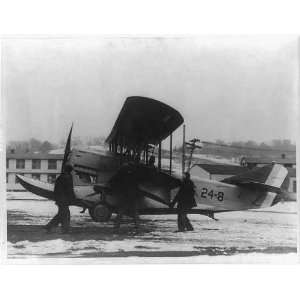   airplanes,1920s Lueing OA 1 Amphibians,on ground,men