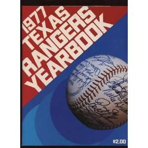   Rangers Yearbook NRMT   MLB Programs and Yearbooks