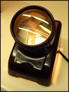 Oldie but Goodie Leica 35mm Slide Viewer VUDAK Maroon  