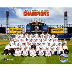  2005 White Sox World Series Champions Sit Down Team Photo 