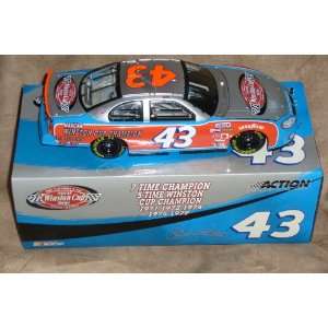  Action NASCAR Richard Petty #43 Victory Lap 124 Scale Die 