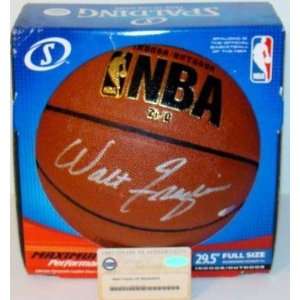 Walt Frazier Autographed Ball   I O STEINER   Autographed Basketballs