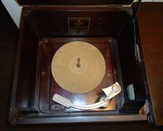   78 record player / shortwave radio combo, 1940s? WORKS PERFECT  