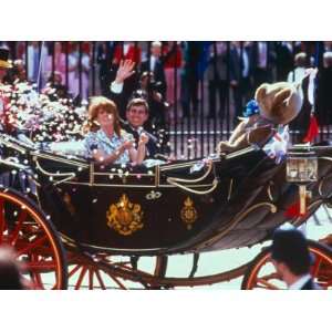  Prince Andrew and Sarah Ferguson Leaving Buckingham Palace 