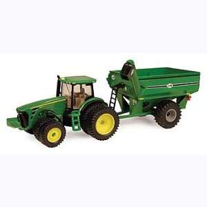  John Deere 1/64 8320R Tractor w/ Grain Cart Toys & Games