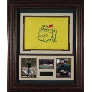 Phil Mickelson Signed RARE 2004 Masters Flag Framed Display   Golf 