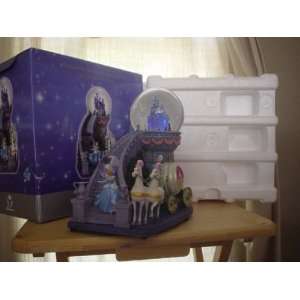  Cinderella Staircase Snowglobe