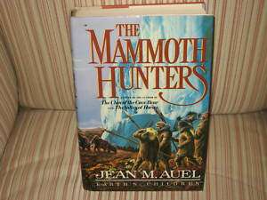 The Mammoth Hunters by Jean M. Auel 1985 1st Ed. Exc.  