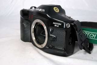 Minolta Maxxum 9xi 35mm SLR Film Camera body only with Portrait card 